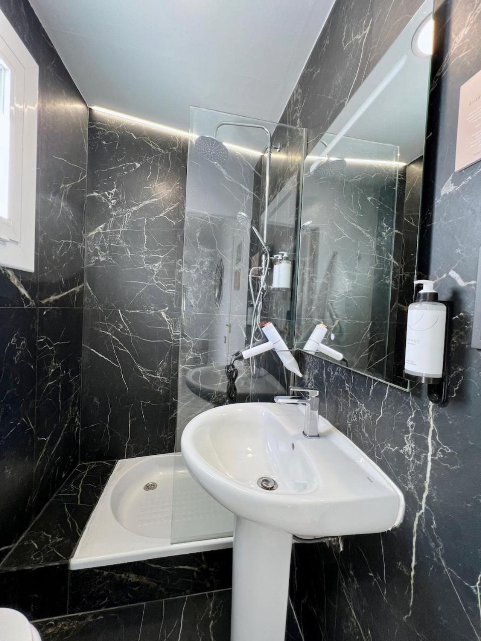 Aldara Sitges Hotel ภายนอก รูปภาพ